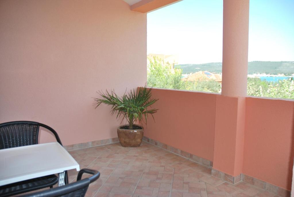 Apartments Luna Sukošan Rom bilde