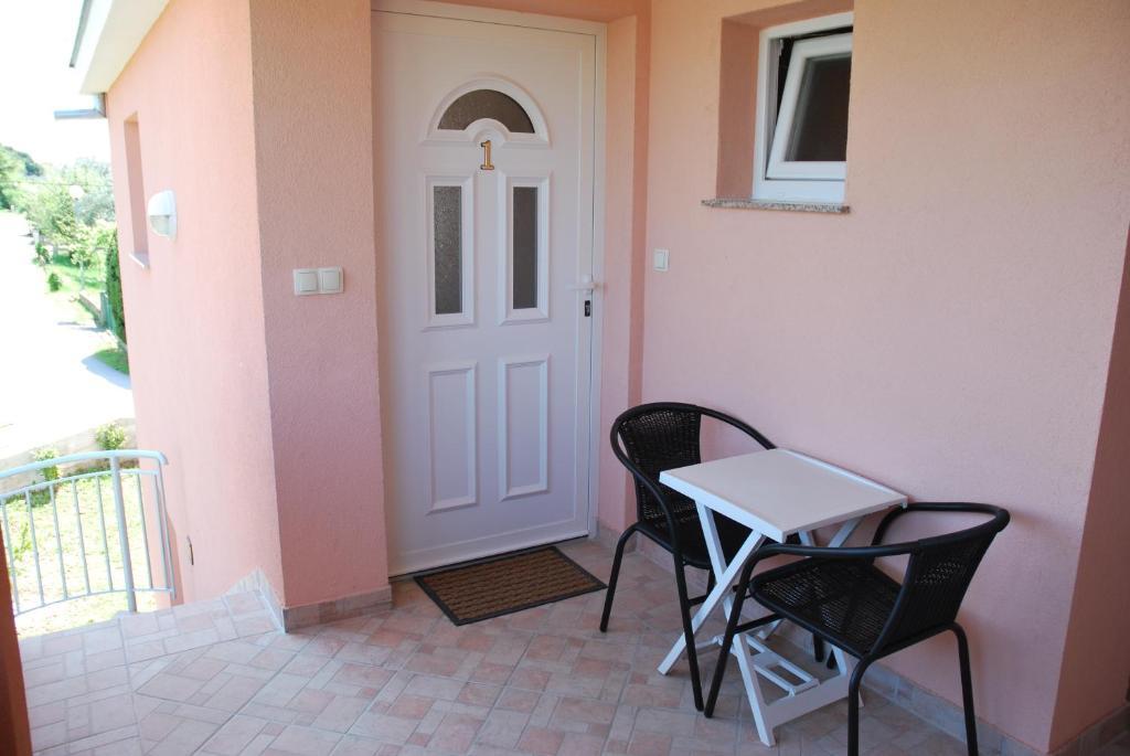 Apartments Luna Sukošan Rom bilde