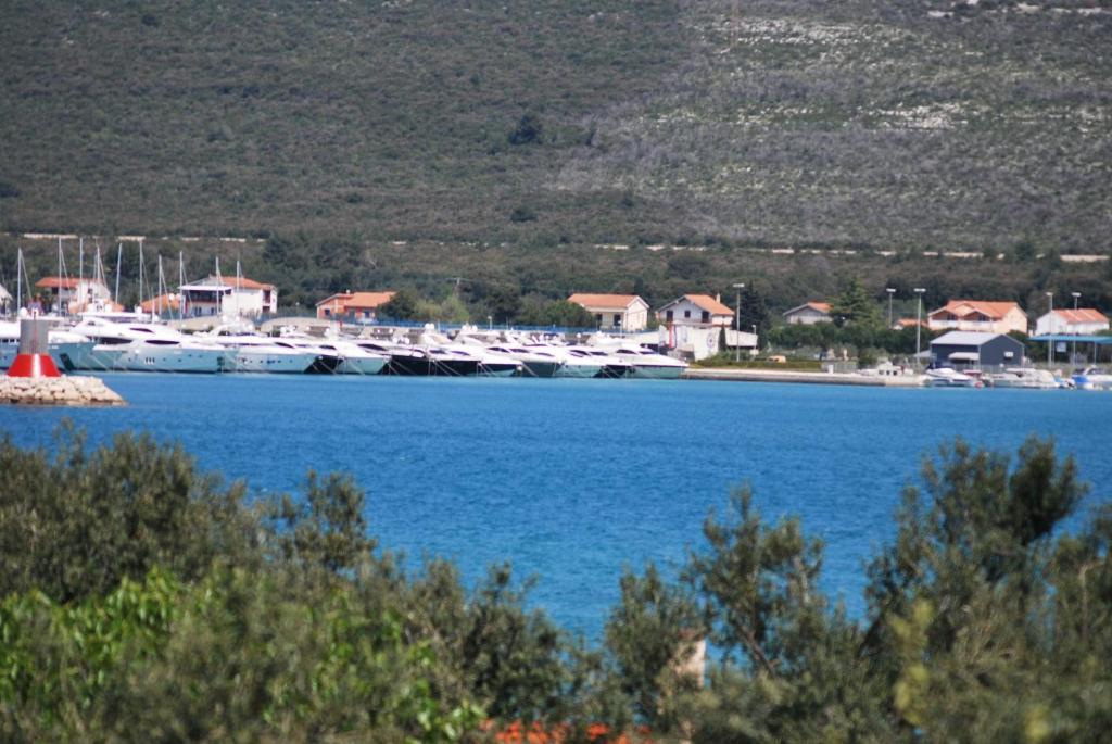 Apartments Luna Sukošan Rom bilde